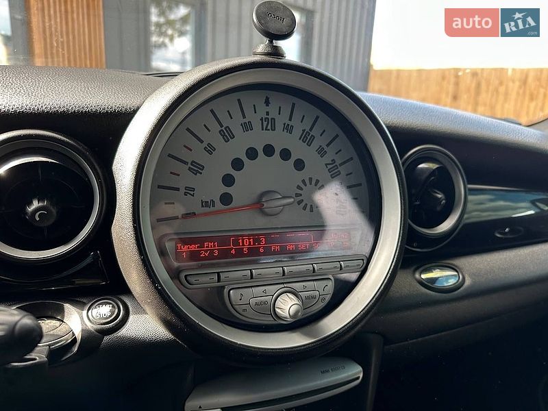 Хэтчбек MINI Cooper 2007 в Надворной
