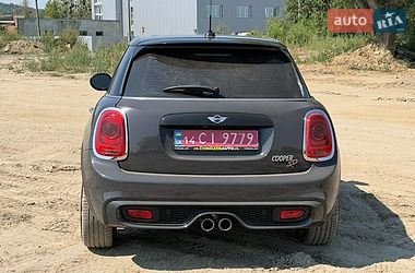 Хэтчбек MINI Cooper 2016 в Львове