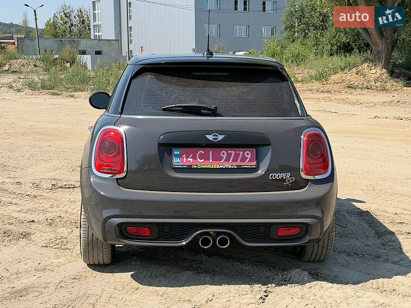 Хэтчбек MINI Cooper 2016 в Львове