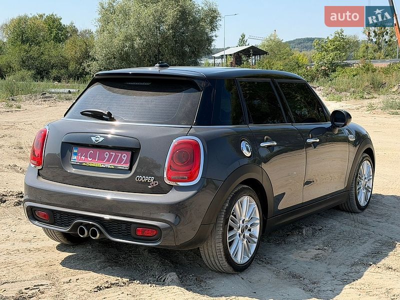 Хэтчбек MINI Cooper 2016 в Львове