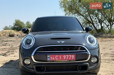 Хэтчбек MINI Cooper 2016 в Львове