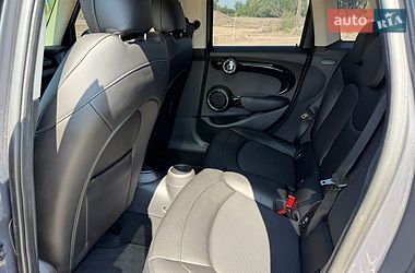 Хэтчбек MINI Cooper 2016 в Львове