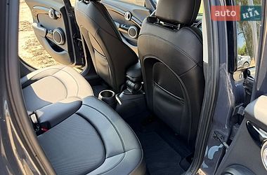 Хэтчбек MINI Cooper 2016 в Львове