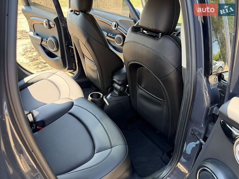 Хэтчбек MINI Cooper 2016 в Львове