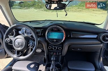 Хэтчбек MINI Cooper 2016 в Львове