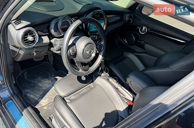 Хэтчбек MINI Cooper 2016 в Львове