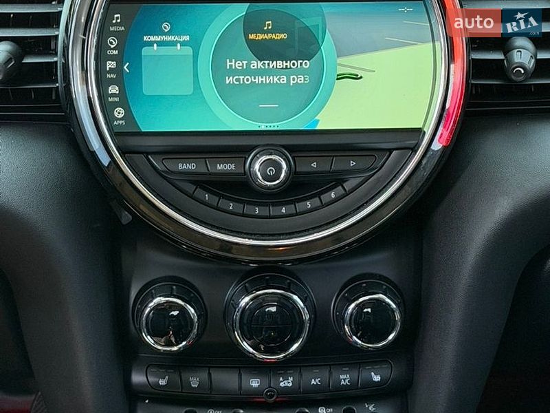 Хэтчбек MINI Cooper 2016 в Львове