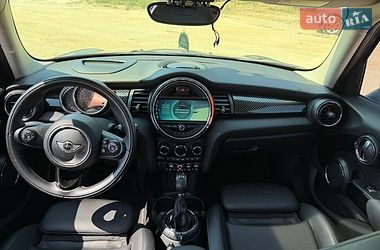 Хэтчбек MINI Cooper 2016 в Львове