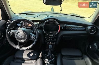 Хэтчбек MINI Cooper 2016 в Львове