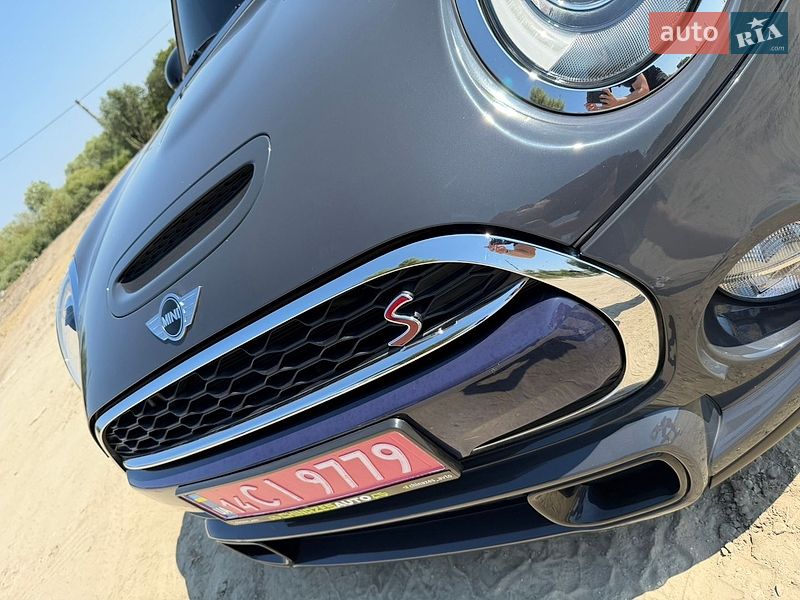 Хэтчбек MINI Cooper 2016 в Львове