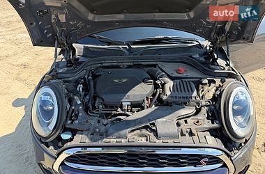 Хэтчбек MINI Cooper 2016 в Львове