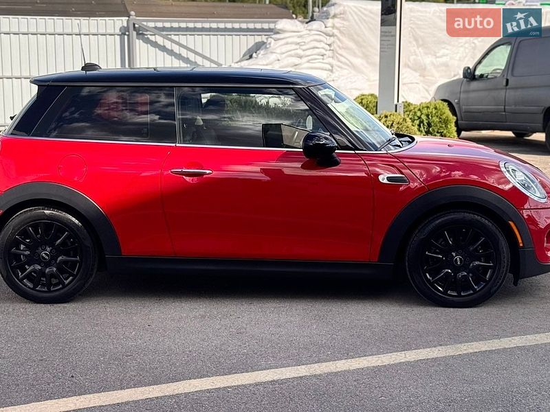 Хэтчбек MINI Cooper 2019 в Полтаве