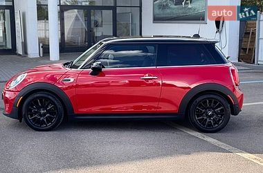 Хэтчбек MINI Cooper 2019 в Полтаве