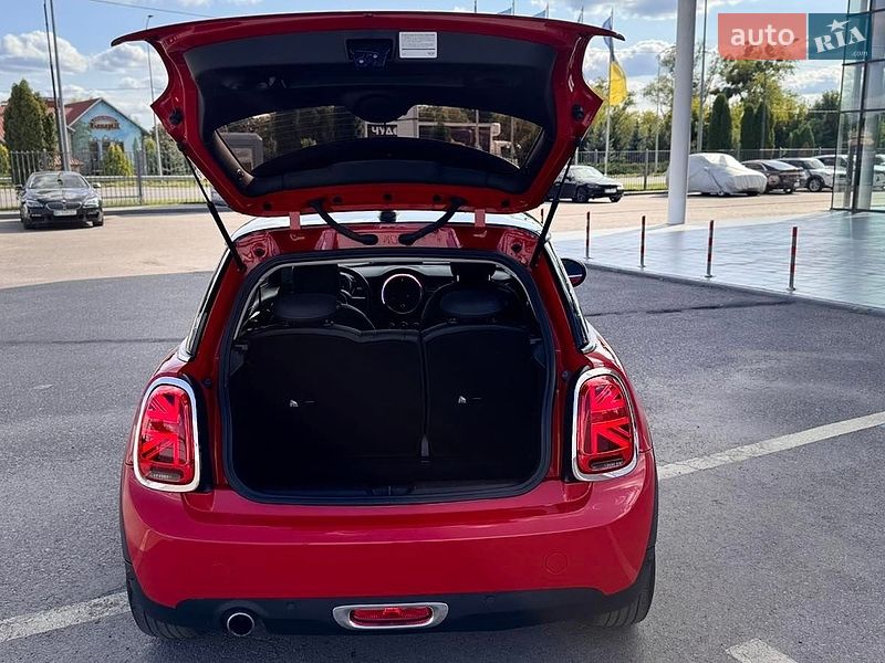 Хэтчбек MINI Cooper 2019 в Полтаве