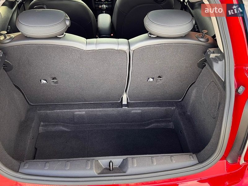 Хэтчбек MINI Cooper 2019 в Полтаве