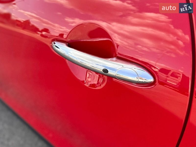 Хэтчбек MINI Cooper 2019 в Полтаве