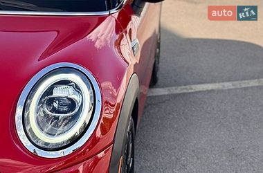Хэтчбек MINI Cooper 2019 в Полтаве