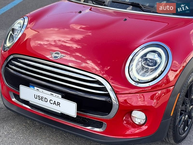 Хэтчбек MINI Cooper 2019 в Полтаве