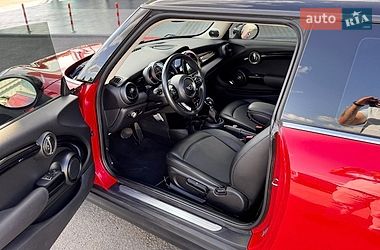 Хэтчбек MINI Cooper 2019 в Полтаве