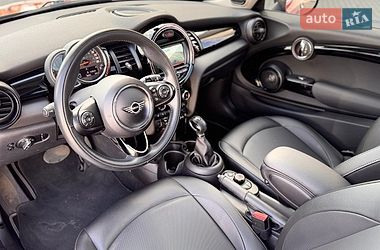 Хэтчбек MINI Cooper 2019 в Полтаве