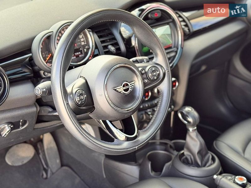 Хэтчбек MINI Cooper 2019 в Полтаве