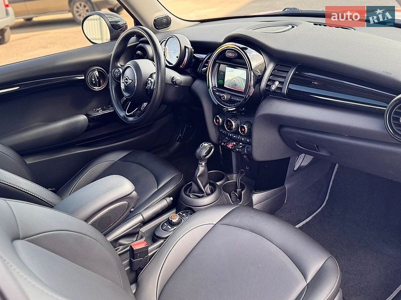 Хэтчбек MINI Cooper 2019 в Полтаве