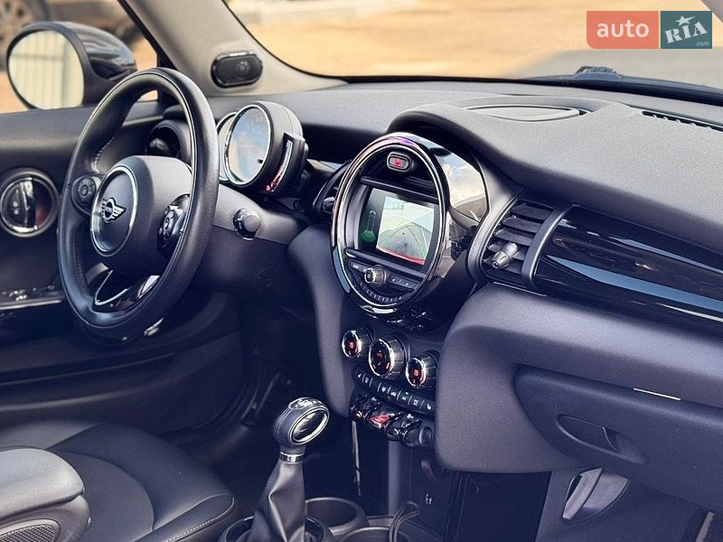 Хэтчбек MINI Cooper 2019 в Полтаве