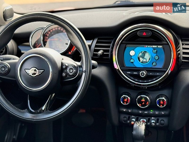 Хэтчбек MINI Cooper 2019 в Полтаве