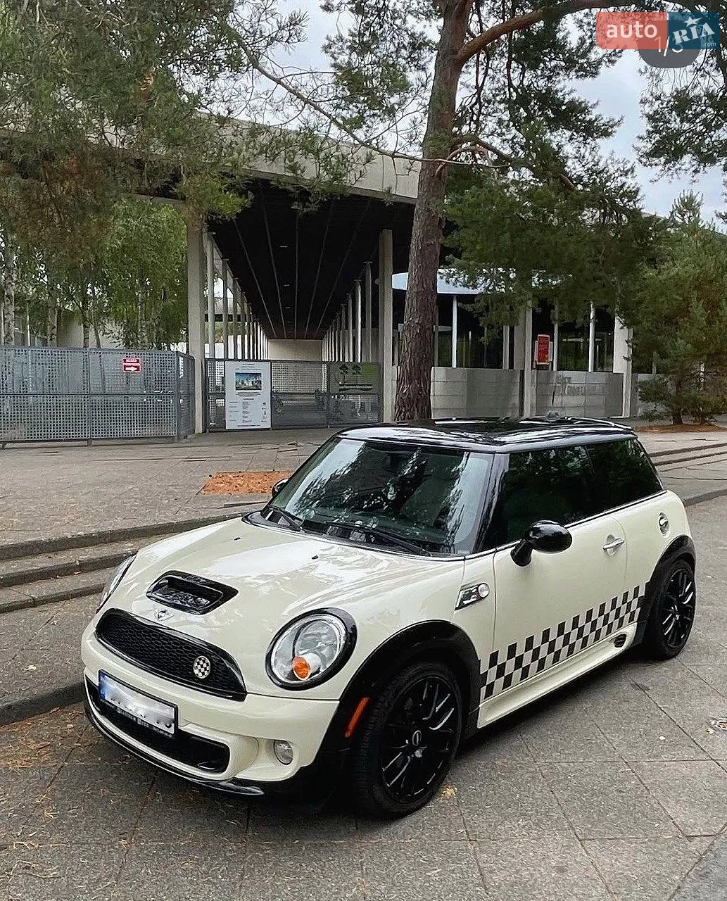 2012 MINI Cooper - мініатюра 2