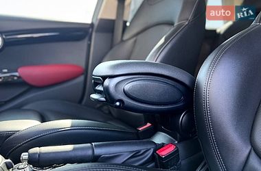 Хэтчбек MINI Cooper 2017 в Ивано-Франковске