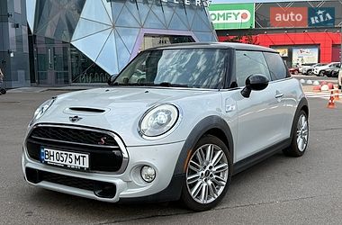 Хетчбек MINI Cooper 2015 в Києві