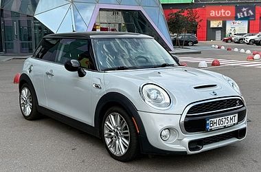 Хетчбек MINI Cooper 2015 в Києві