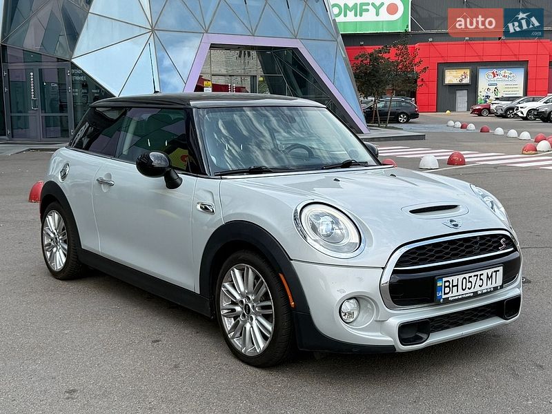 Хетчбек MINI Cooper 2015 в Києві
