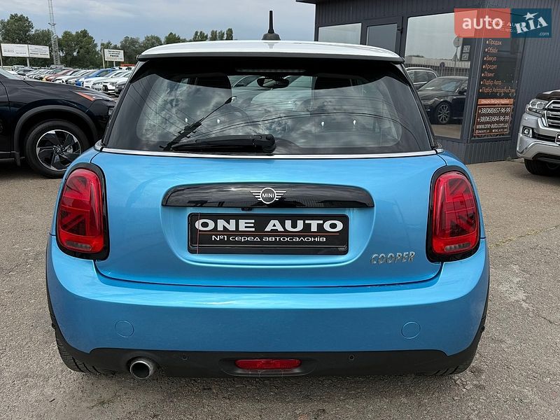 Хетчбек MINI Cooper 2018 в Березенщиній
