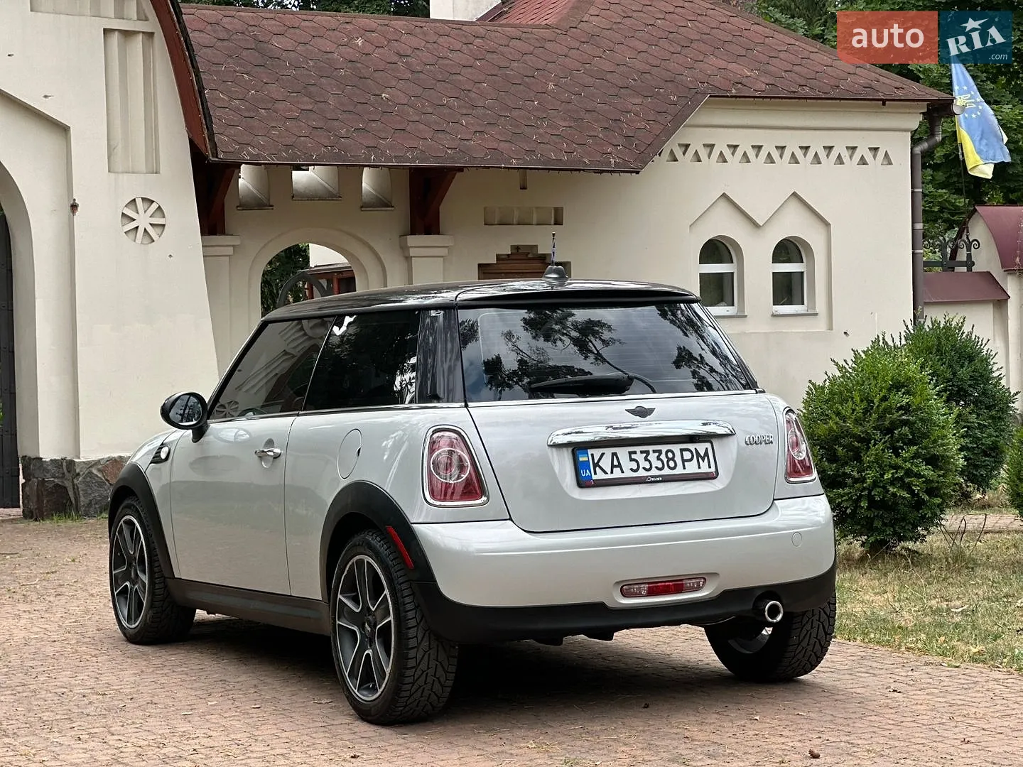 2011 MINI Cooper - мініатюра 16