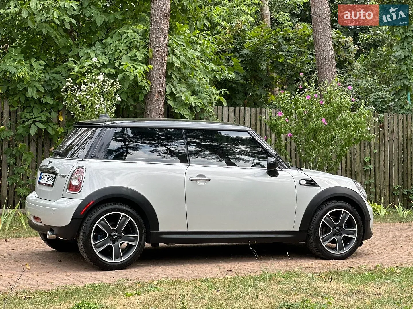 2011 MINI Cooper - мініатюра 22