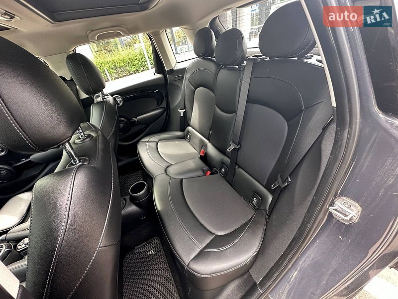 Хэтчбек MINI Cooper 2016 в Киеве