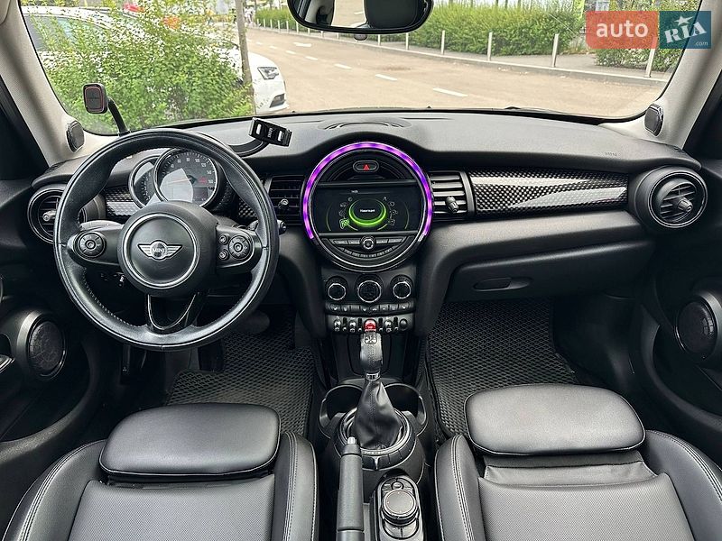 Хэтчбек MINI Cooper 2016 в Киеве