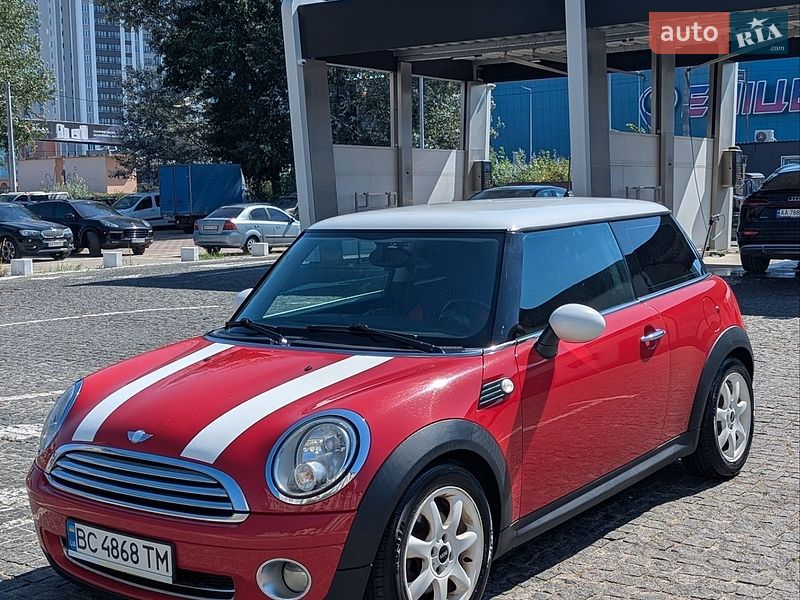 MINI Cooper 2010