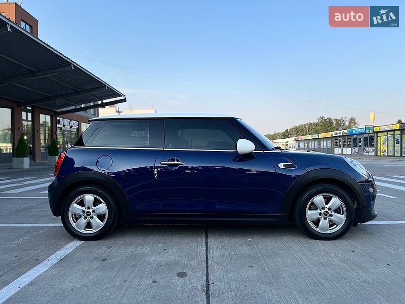 Хетчбек MINI Cooper 2018 в Києві