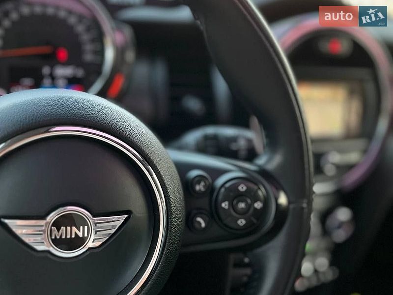 Хетчбек MINI Cooper 2018 в Києві
