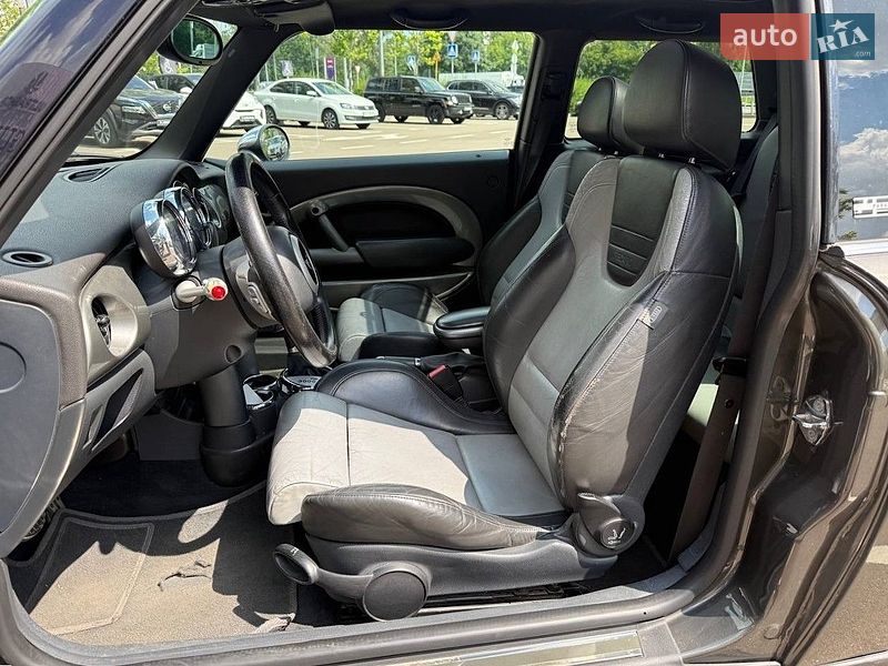 Хэтчбек MINI Cooper 2005 в Киеве
