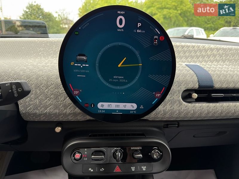 Хэтчбек MINI Cooper 2024 в Львове