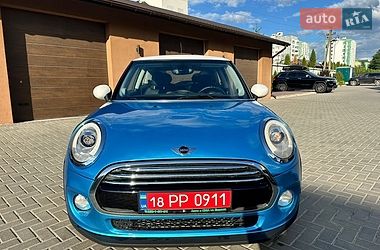 Хетчбек MINI Cooper 2017 в Вараші