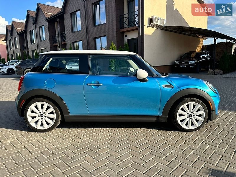 Хэтчбек MINI Cooper 2017 в Вараше