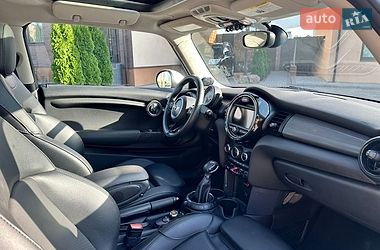 Хетчбек MINI Cooper 2017 в Вараші