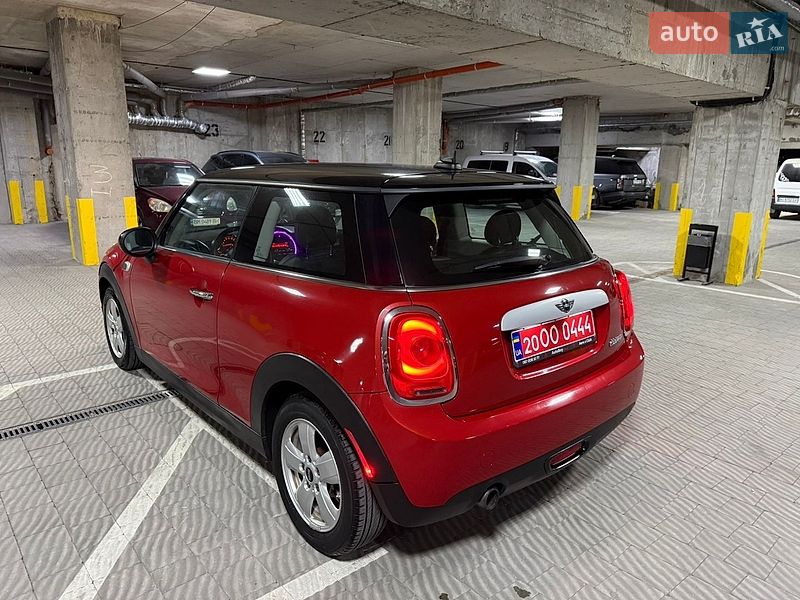 Хетчбек MINI Cooper 2014 в Тернополі