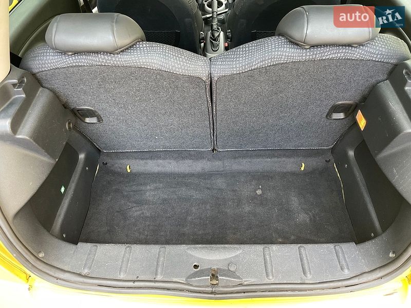 Хэтчбек MINI Cooper 2002 в Буче
