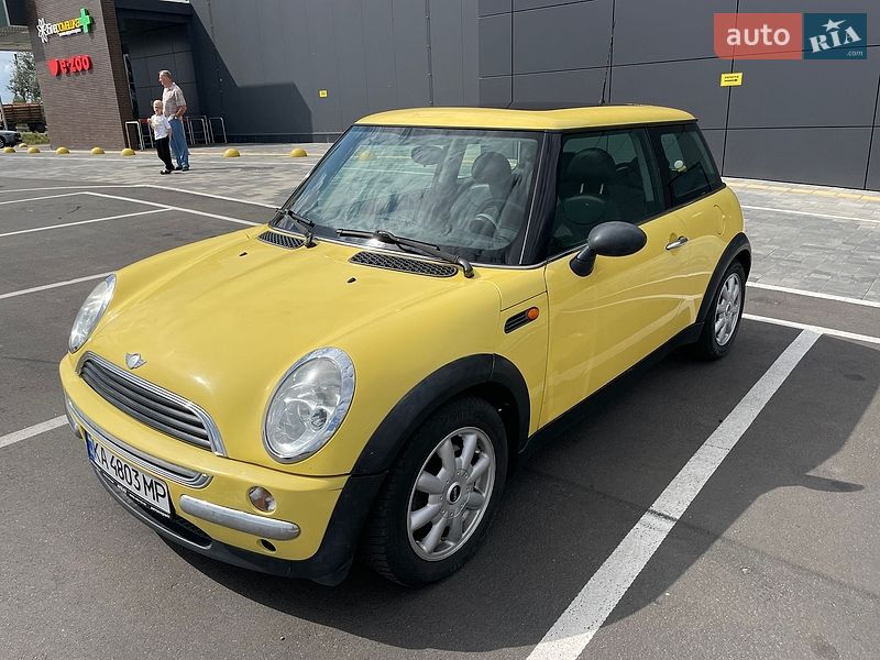 Хэтчбек MINI Cooper 2002 в Буче