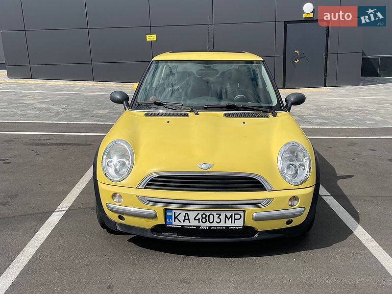 Хэтчбек MINI Cooper 2002 в Буче